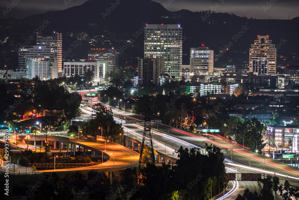 Easy Glendale commute: Explore local transportation options, nearby highways, and public transit for convenient living.