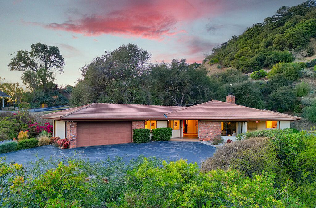 5366 Vista Lejana Lane