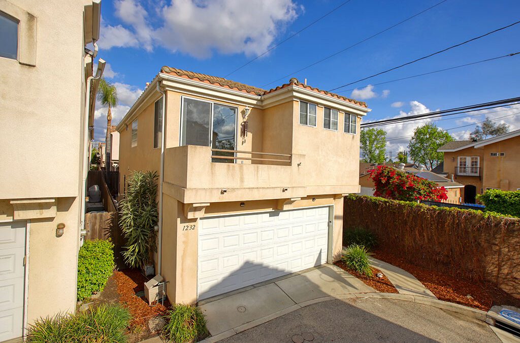 1232 Mission Place